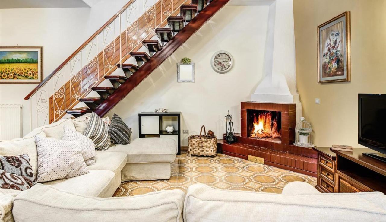 Villa Dei Fiori - Exclusive Villa With Garden In Sorrento Coast Vico Equense Exterior photo